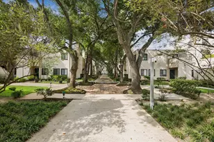 402 Tuam St, Houston, TX 77006 - Photo 7
