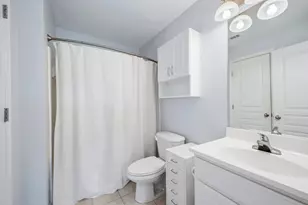 1725 Harvey Mitchell Pkwy S, College Station, TX 77840 - Photo 15