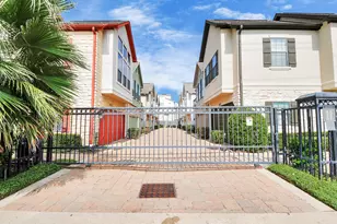 2941 Clinton Dr, Houston, TX 77020 - Photo 3