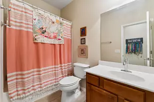 47 Canterborough Pl, The Woodlands, TX 77375 - Photo 19