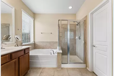 47 Canterborough Place, The Woodlands, TX 77375 - Photo 17