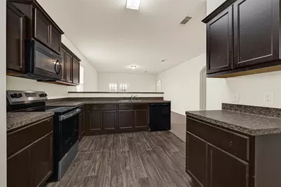 10506 Pine Landing Drive, Houston, TX 77088 - Photo 9