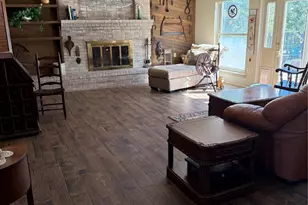 501 Pin Oak Dr, Baytown, TX 77520 - Photo 5