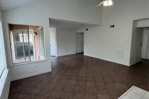 12200 Overbrook Ln, Houston, TX 77077 - Photo 3