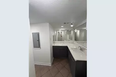 12200 Overbrook Lane #34D, Houston, TX 77077 - Photo 15