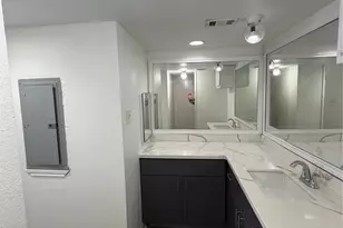 12200 Overbrook Ln, Houston, TX 77077 - Photo 15