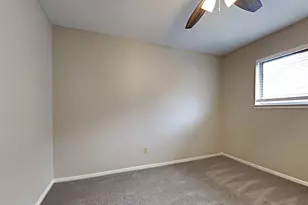 207 Oakwood St, League City, TX 77573 - Photo 7