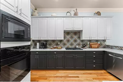 2201 Crocker Street, Houston, TX 77006 - Photo 9