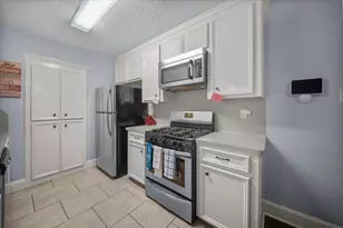 1414 Cypress Cove St, La Porte, TX 77571 - Photo 7