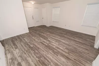 3030 Junction Drive, Houston, TX 77045 - Photo 3