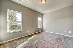 7903 Moon Beam St, Houston, TX 77088 - Photo 17