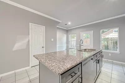 7903 Moon Beam Street #B, Houston, TX 77088 - Photo 9