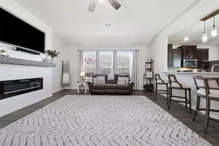 213 White Wing Ln, Sealy, TX 77474 - Photo 5