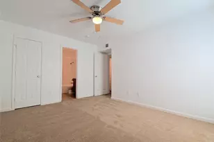 8100 Creekbend Dr, Houston, TX 77071 - Photo 11