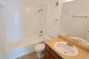 8100 Creekbend Dr, Houston, TX 77071 - Photo 11