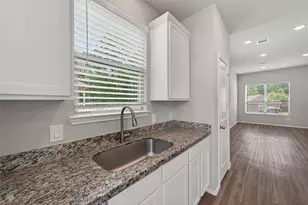 708 Crystal River Rd, Conroe, TX 77316 - Photo 11