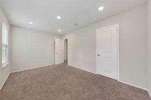 708 Crystal River Rd, Conroe, TX 77316 - Photo 23