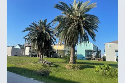 956 S Tinkle Lane, Crystal Beach, TX 77650 - Photo 3