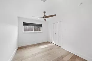 9211 Olathe St, Houston, TX 77055 - Photo 17