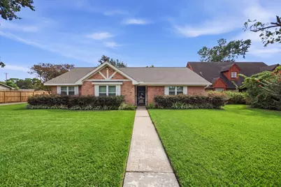 9211 Olathe Street, Houston, TX 77055 - Photo 1