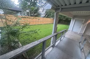 2126 11th St, Port Neches, TX 77651 - Photo 15