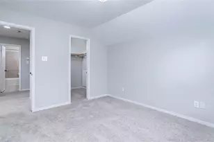 59 Douvaine Ct, The Woodlands, TX 77382 - Photo 11