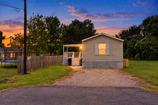 243 E Saint Charles 1 Dr, Crosby, TX 77532 - Photo 1