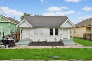 7425 Ave E, Houston, TX 77011 - Photo 1