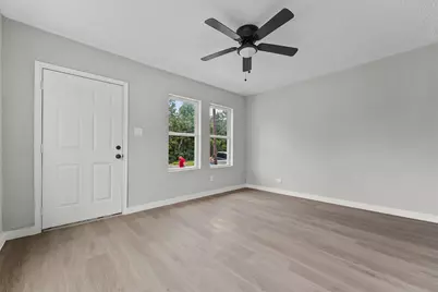 7425 Avenue E, Houston, TX 77011 - Photo 3