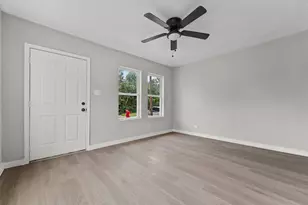 7425 Ave E, Houston, TX 77011 - Photo 3