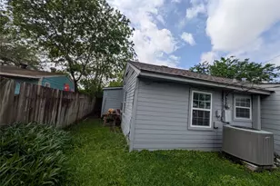 6638 Thornwall St, Houston, TX 77092 - Photo 27