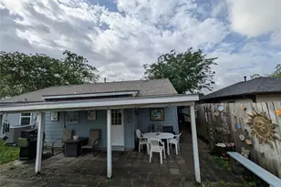 6638 Thornwall St, Houston, TX 77092 - Photo 23