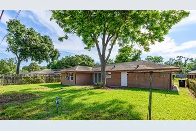 9109 Lugary Drive, Houston, TX 77074 - Photo 9