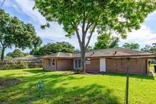 9109 Lugary Dr, Houston, TX 77074 - Photo 9