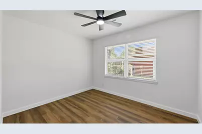 9109 Lugary Drive, Houston, TX 77074 - Photo 23