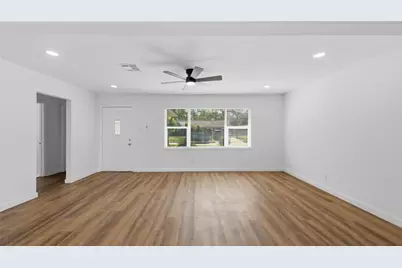 9109 Lugary Drive, Houston, TX 77074 - Photo 15