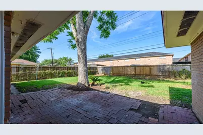 9109 Lugary Drive, Houston, TX 77074 - Photo 7