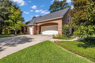 110 April Waters Dr W, Montgomery, TX 77356 - Photo 5