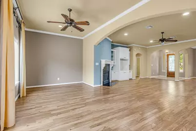 110 April Waters Drive W, Conroe, TX 77356 - Photo 33