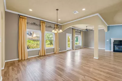 110 April Waters Drive W, Conroe, TX 77356 - Photo 27