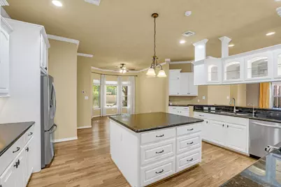 110 April Waters Drive W, Conroe, TX 77356 - Photo 19