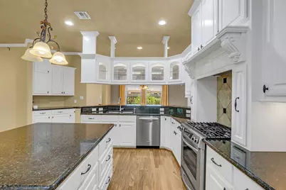 110 April Waters Drive W, Montgomery, TX 77356 - Photo 19