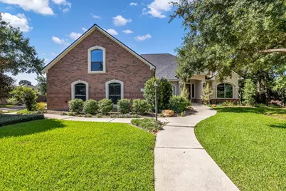 110 April Waters Drive W, Conroe, TX 77356 - Photo 11