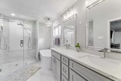 10719 Del Monte Drive, Houston, TX 77042 - Photo 17