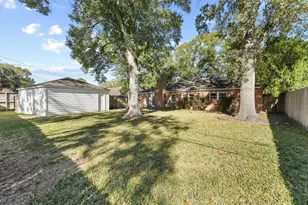 10719 Del Monte Dr, Houston, TX 77042 - Photo 25