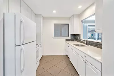 3809 N Braeswood Boulevard #30, Houston, TX 77025 - Photo 9