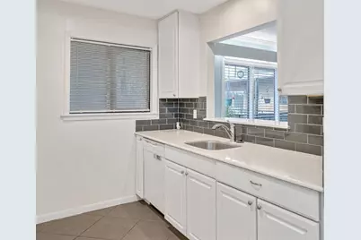 3809 N Braeswood Boulevard #30, Houston, TX 77025 - Photo 9