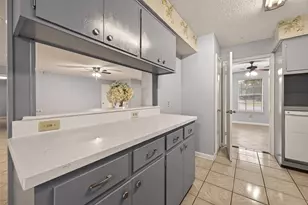 2107 Old Alvin Rd, Pearland, TX 77581 - Photo 17