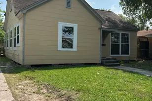 109 Schilling St, Baytown, TX 77520 - Photo 1