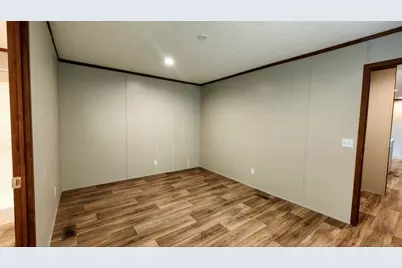 124 Lincoln Drive, Livingston, TX 77351 - Photo 9